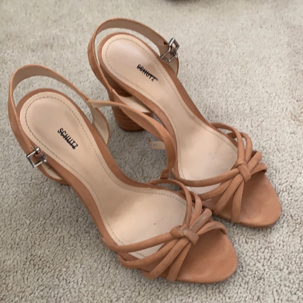 Schultz women’s sandals, size 7.5